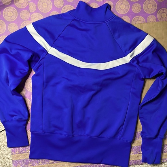 TYR Woman’s Freestyle Sport Competitor Swim Jacket - Picture 3 of 8